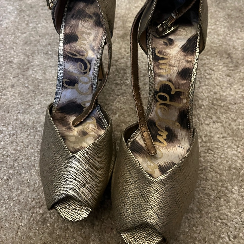 Sam Edelman gold pinup heels 9.5
